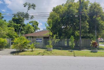 TERRENO ESQUINA  AVENIDA MARINGÁ