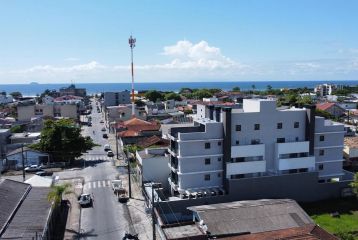 COBERTURA RESIDENCIAL LESTE BEACH